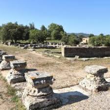 Olympia, officially archaia olympia, is a small town in elis on the peloponnese peninsula in greece, famous for the nearby archaeological si. Ta 10 Kalytera 3enodoxeia Konta Se Arxaia Olympia Sthn Olympia Ellada
