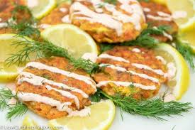 It has less than 1g of carbs per portion and those are the kind of numbers i like to hear. Easy Low Carb Salmon Cakes Recipe With Creamy Garlic Sauce Low Carb Inspirations