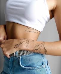 See more ideas about tattoos, body art tattoos, cool tattoos. Perekrytie Belaya Kraska Beloe Tatu Ornament Uzory Uhod Za Tatu Tatu Salon Magnum Tatu Poisk Mastera Kak D Tatuirovka Na Ruke Tatuirovki Listev Tatu Na Lopatke