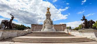 Designed in 1901, it was unveiled on 16 may 1911, though it was not completed until 1924. Victoria Memorial London Wikipedia