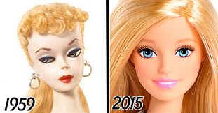 Primeira barbie humana diz não gostar da boneca. La Impactante Evolucion De La Muneca Barbie En 56 Anos Ayayay