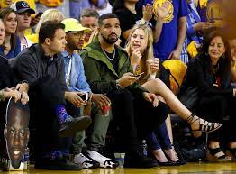 who s sitting courtside at warriors games