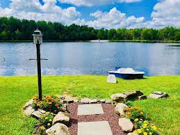 poconos lake front cabin hot tub