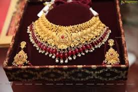 tanishq jewellery showcases exclusive