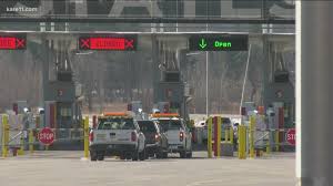 the canadian border is back open