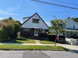 springfield gardens ny real estate