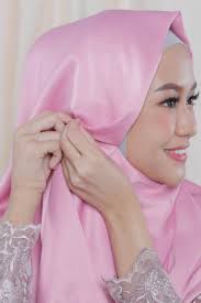 Tutorial hijab segi empat untuk ke pesta pernikahan. Tutorial Hijab Segi Empat Satin Untuk Pesta Pernikahan Tutorial Lif Co Id