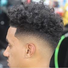 Fades are famous for doing exactly that… fade hairstyles give a clean yet stylish look that suits almost everyone. 10 Classic Hairstyles Tutorials That Are Always In Style Coiffure Homme Coiffure Homme Frise Coiffure Homme Afro