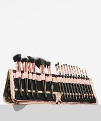 brush set with brush stand at beauty bay