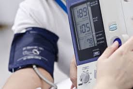 Jadi, kita perlu tahu cara menurunkan darah tinggi di usia muda sekarang juga! 7 Cara Menurunkan Tekanan Darah Tinggi Tanpa Obat Halaman All Kompas Com