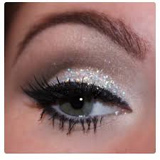 silver glitter eye makeup musely