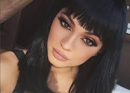 kylie jenner uses this eyeliner trick