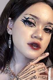 10 breathtaking goth makeup looks you