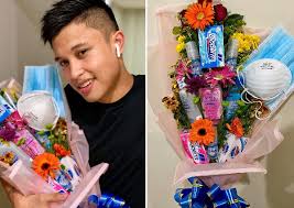 Check out all of buzzfeed's valentine's gift guides here! Filipino Man Wins Valentine S Day With Anti Coronavirus Bouquet Asia News Asiaone
