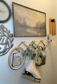 Decorate A Winter Entryway