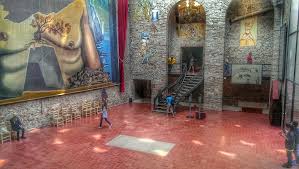 a guide to the dali museum in figueres