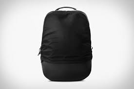 oppose this invisible backpack one