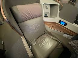 singapore airlines 777 300er business