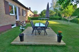 Tips to Help You Build a Floating Deck