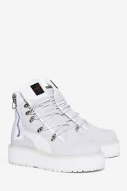 As a singer, a songwriter, an rihannaapos;s first introduction as puma womenapos;s creative director, the puma creeper. Fenty Puma By Rihanna Fenty Leather Platform Sneaker Boot Shopperboard