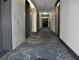 broadloom carpet vs carpet tiles
