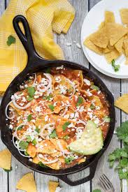 how to make chilaquiles rojos in a