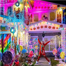 Browse more than 100,000 pictures of celebrity and movie on aceshowbiz. Youtuber Jojo Siwa 16 Shows Off Her 3 5million Mansion Daily Mail Online