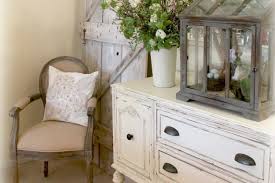 cottage decorating ideas using buffets