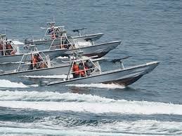 شاهد..استعراض بحري لألف قارب ايراني وتنكسيري يؤكد انها رسالة سلام | منتدى  التكنولوجيا العسكرية والفضاء