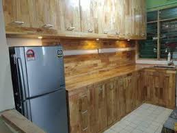 Di sini adalah tempat jual lem kayu palet. Kitchen Set Kabinet Dapur Kayu Pallet