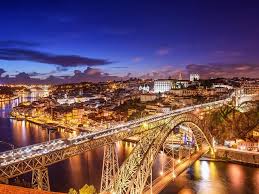 Porto was one of the last undiscovered european metropolises, but, thanks to direct flights from new york and numerous connections to and from the rest of europe, it is now a popular city break destination. Stadtereisen Nach Porto Buche Flug Hotel Mit Opodo