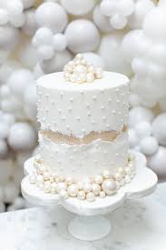 Check out weddingwire for more wedding cakes that match your modern wedding. 10 Luxury 2020 Wedding Cake Trends Arabia Weddings