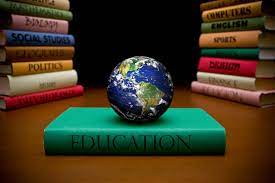 Center for European Studies Affiliate Professor Maggie Hawkins Teaches  First “Globalizing Education” Freshman Interest Group – European Studies –  UW–Madison