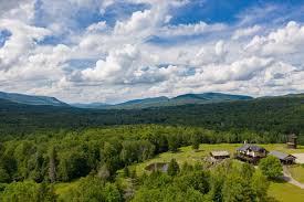 From hiking and music festivals to attractions and art galleries, find something for everyone! Catskills New York United States Luxury Real Estate Homes For Sale