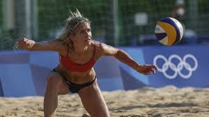 What are the differences between indoor volleyball and beach ...