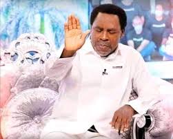 The demise of a famous televangelist, temitope balogun joshua during the anointing service, tb joshua was not working our lane, my mum had to switch lanes just to get touched by tb joshua. Auhpabsabql7em
