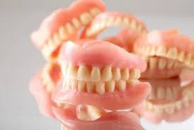 Gigi palsu adalah gigi tiruan yang mengganti gigi anda yang hilang dan membantu anda hidup normal. Pasang Gigi Tiruan Pastikan Seluruh Sisa Akar Dicabut Republika Online