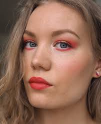 warm red makeup using lipstick 3 ways