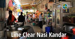 If you're walking from lebuh chulia, keep to the left hand side and you should see the above yellow signboard on the walkway once you turn left onto jalan penang. Line Clear Nasi Kandar