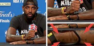 Born march 23, 1992) is an american professional basketball player for the brooklyn nets of the national basketball association (nba). Buzzfeed On Twitter It Looks Like Cleveland Cavaliers Kyrie Irving Has A Friends Tattoo Http T Co Ksaqsswjzb Http T Co 60j1so803p
