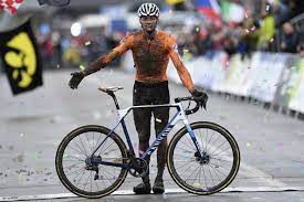 Cyclo-cross World Championships: Mathieu van der Poel cruises to third  world title | Cyclingnews