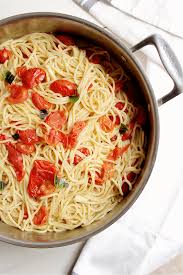 pasta with cherry tomatoes basil and
