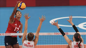 Women's volleyball team won its third straight match at the olympics and is assured of a spot in the quarterfinals. Tokyo Olympics Us Beat Turkey 3 2 In Women S Volleyball Group Clash