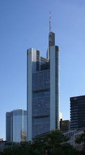 The new frankfurt headquarters building, designed by sir norman foster and built from 1994 to 1997. Commerzbank Tower Frankfurt 1997 Structurae