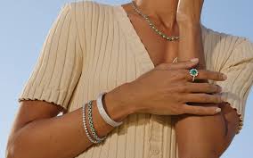 everyday jewelry wardrobe tips blue nile
