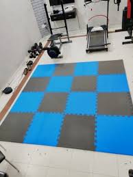 indoor rubberized gym rubber floor