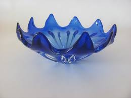 Vintage Glass Bowl With Pointed Edge