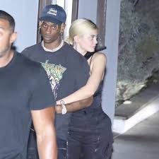 Here is a travis scott box braids inspired hairstyle with a twist. Travis Scott Spotted With New Blond Hairstyle Mynaijalyrics