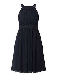 Ich würde zu dem blauen kleid, keine dunkle blumen nehmen. Blaues Kleid Hellblaue Dunkelblaue Kleider Online Kaufen P C Online Shop