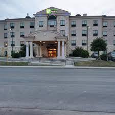 holiday inn express suites del rio
